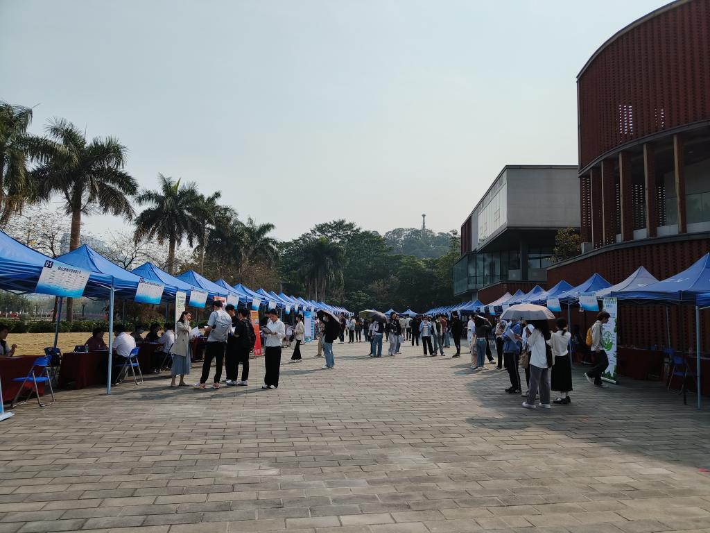 09761C690D0CEADD39709A56816_F84268F9_1D888