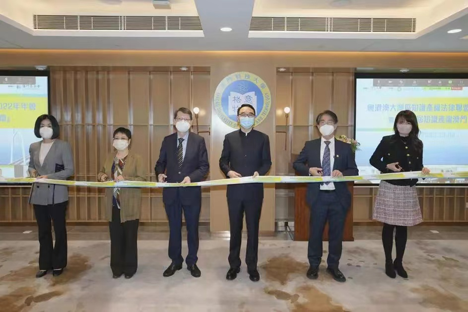 B5A03F3E4600DB1ED15958B4B7D_9A458571_9A921