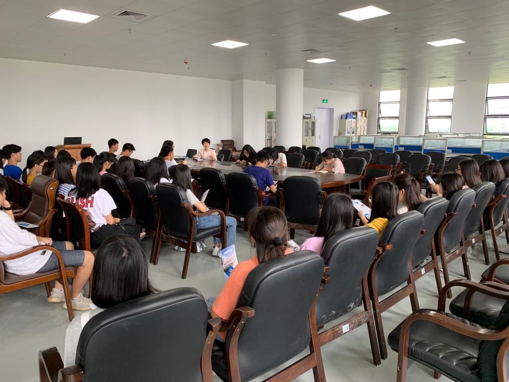 746D0B337030054595BE1C39C5C_3300FF90_19523