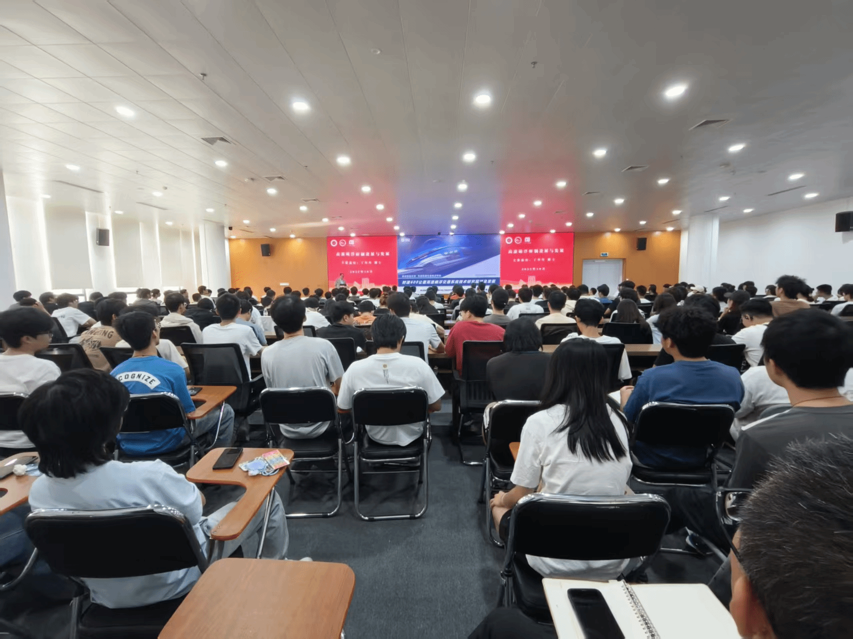 73A6A1577FB37919DDA244AAE25_6FA8B4E6_AF95D