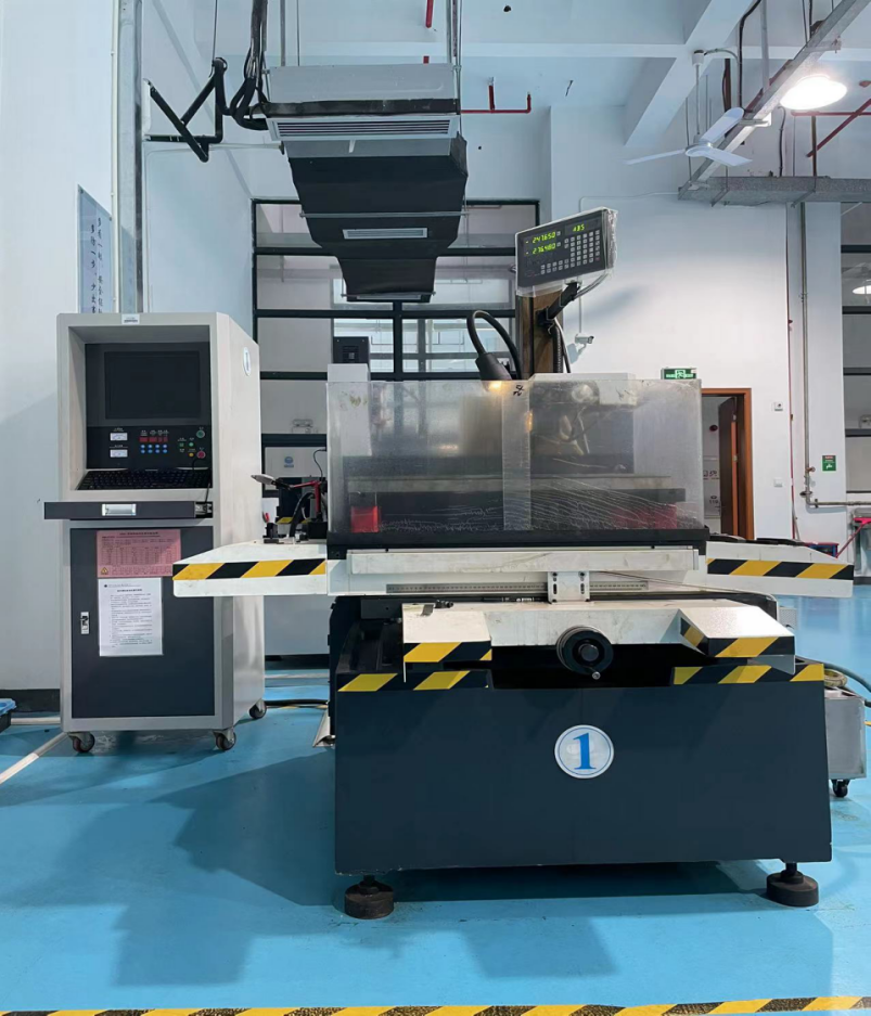 C4FBFB536863DA32583B9849A39_06E0C0C3_2E0364