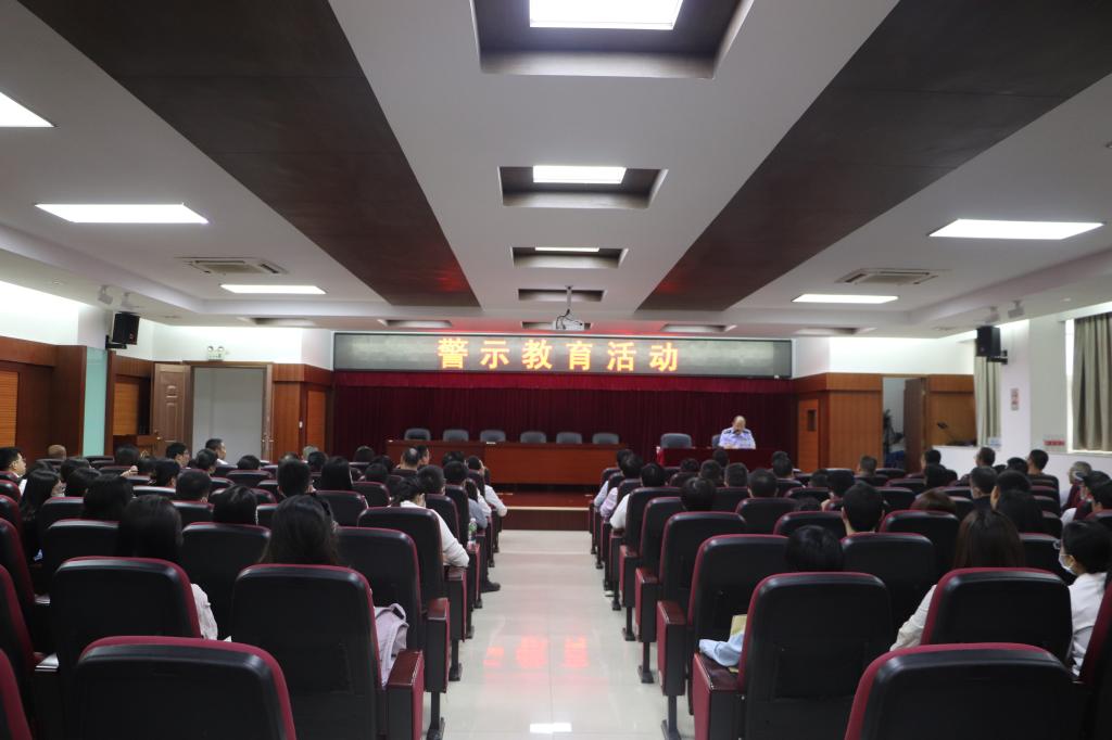 3D07A96DEF5675EAC1D1BE2BCC1_A584C150_106FF