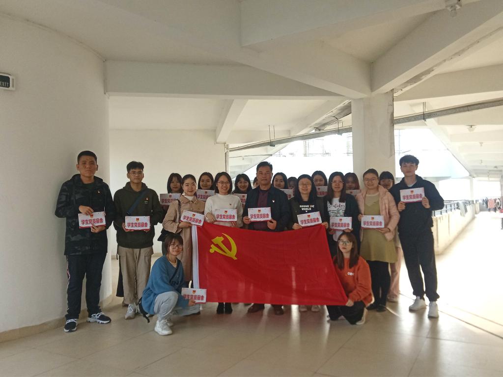 EFA9CDF09D0F0584BE3E613883B_250C3532_123F6