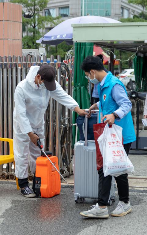 33AC14AB9E6FF80702E92833E61_24086CAA_1236F