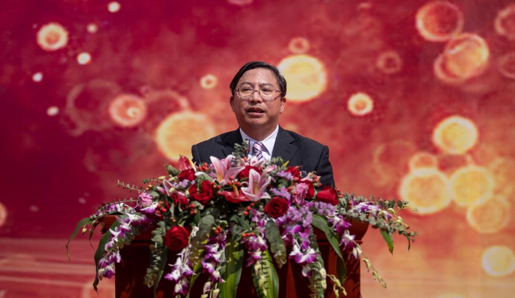 4FADE472841051443422C6F1478_E8640E8A_10B96