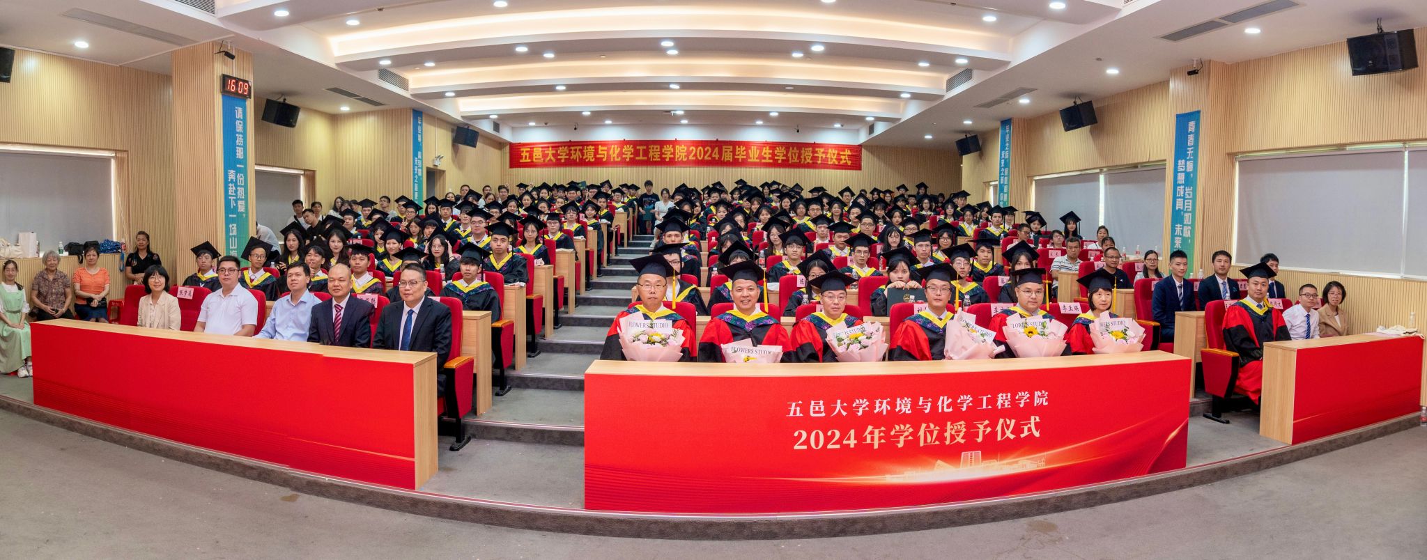 0A4EA3DC5B8BFE47BAAFBB071EF_D122B954_4A390