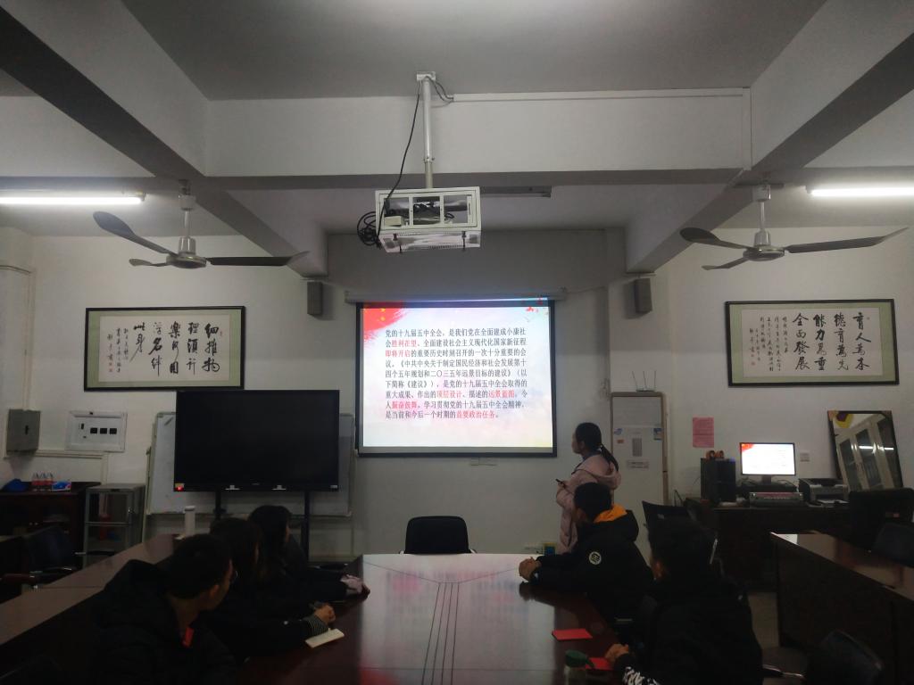 503CB921FAF9D1F036711D806E5_5C3E91D8_FDBB