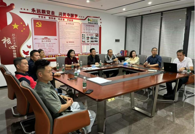 0CDD68548C60D4F705FC35C34BE_8E328E8C_11D66B