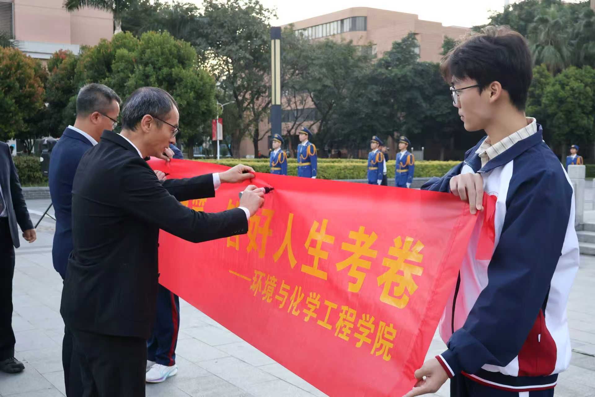 90C8D9D4ABBDCB34FCDB23DE1F3_9707B02F_32FAD