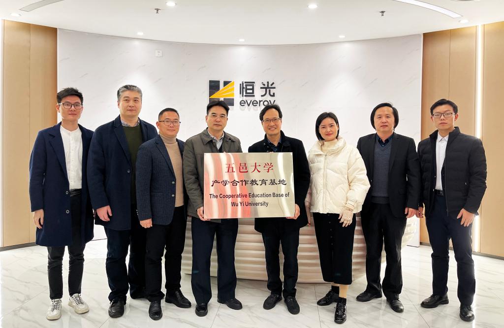 A1C5A70113BF7C29572C585FADC_31AF4EE5_14ECD A1C5A70113BF7C29572C585FADC_31AF4EE5_14ECD