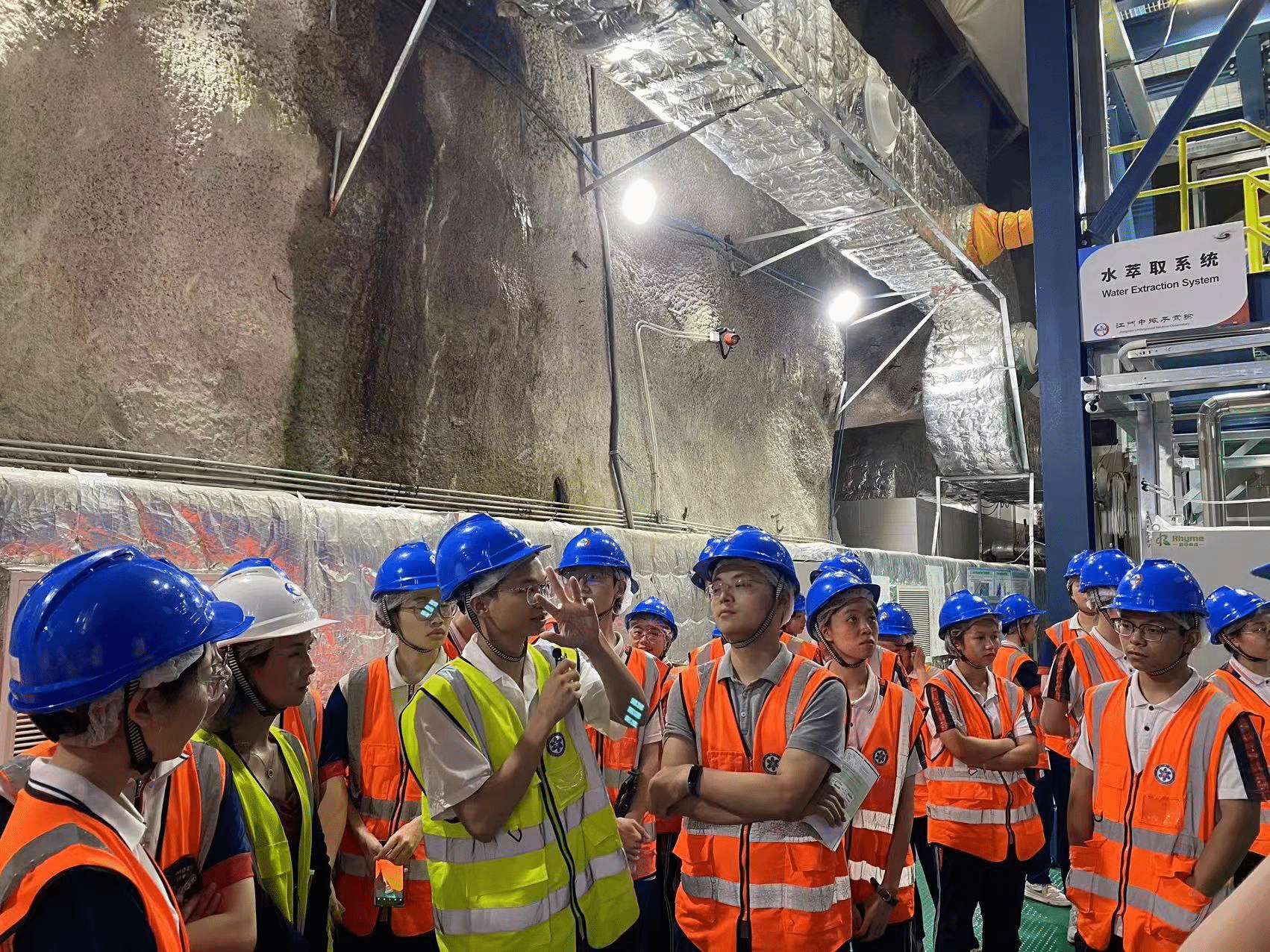 7270760E94CEDFA8E1580BEEE07_E7C057D1_1522F2 7270760E94CEDFA8E1580BEEE07_E7C057D1_1522F2