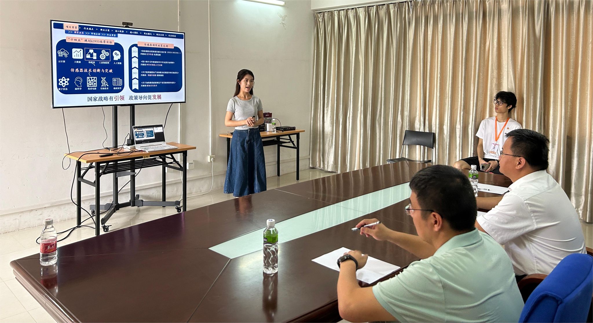 71E5BD52720AB82DBF390E4B396_2188A93B_570A8