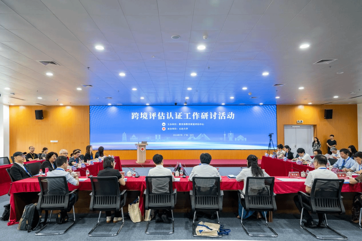 4A0397BC6E44697255F45B7BEFA_F0FEFC80_6381E